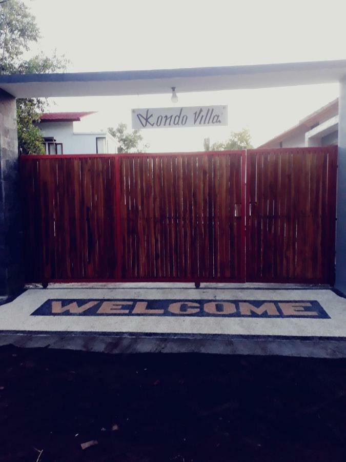 Kondo Villa Labuhan Pandan Exterior photo